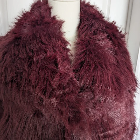 Women's Burgundy Faux Fur Jacket - Size XL - Picture 4 of 5